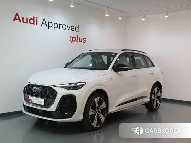 Audi Q5 (80A) 2025 Белый из Кореи