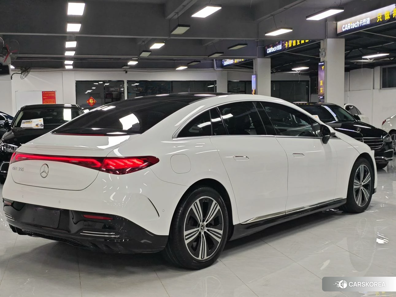 Mercedes-Benz EQE 2022 Белый из Китая