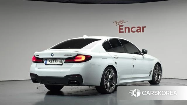 BMW 5 Series (G30) 2021 Белый из Кореи