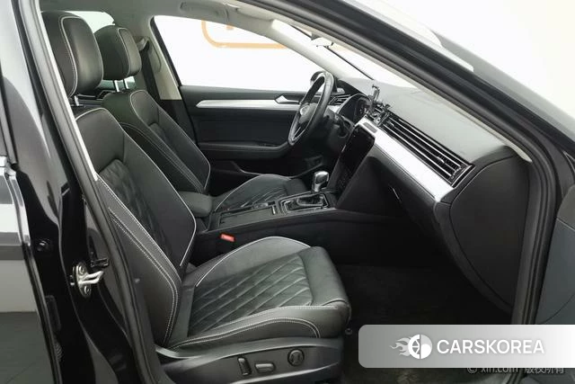 Volkswagen Magotan 2023 Черный из Китая