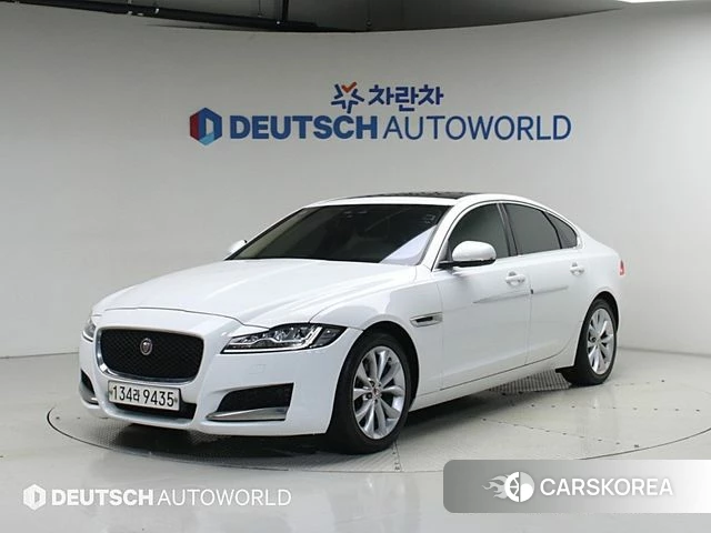 Jaguar XF (X260) 2019 Белый из Кореи