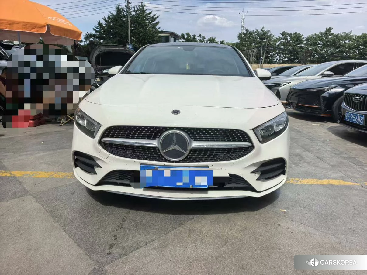 Mercedes-Benz A-Class 2021 Белый из Китая