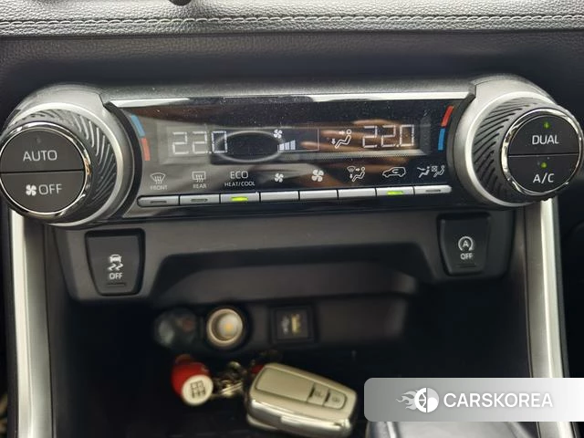 Toyota Wildlander 2024 Белый из Китая