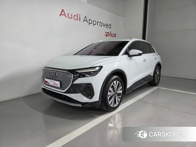 Audi Q4 e-Tron (F4) 2026 Белый из Кореи