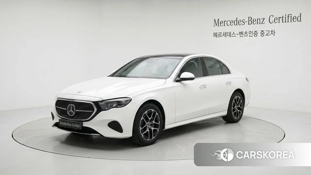 Mercedes-Benz E-Class W214 2026 Белый из Кореи