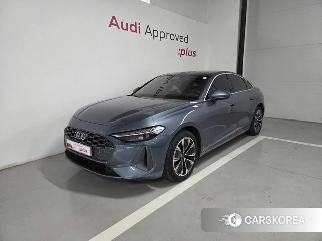 Audi A5 (B10) 2025 Небесно-голубой из Кореи