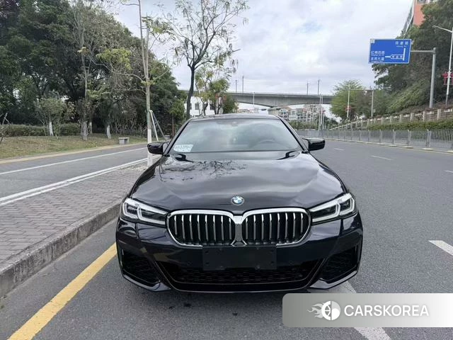 BMW 5 series 2023 Черный из Китая