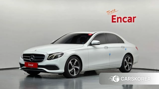 Mercedes-Benz E-Class W213 2019 Белый из Кореи