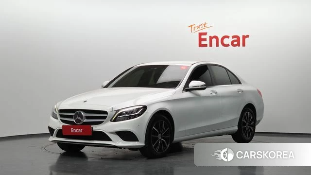 Mercedes-Benz C-Class W205 2019 Белый из Кореи