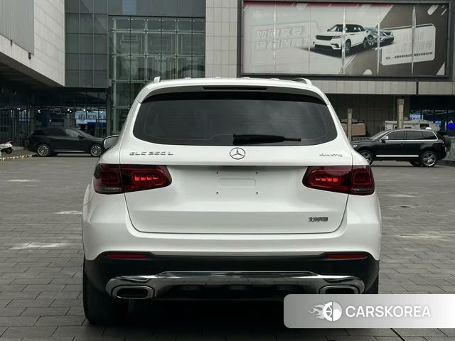Mercedes-Benz GLC 2021 Белый из Китая