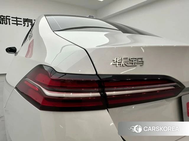 BMW 5 series 2025 Белый из Китая