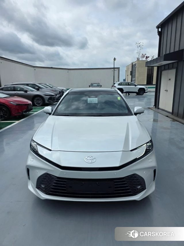 Toyota Camry (XV80) 2026 Белый из Кореи