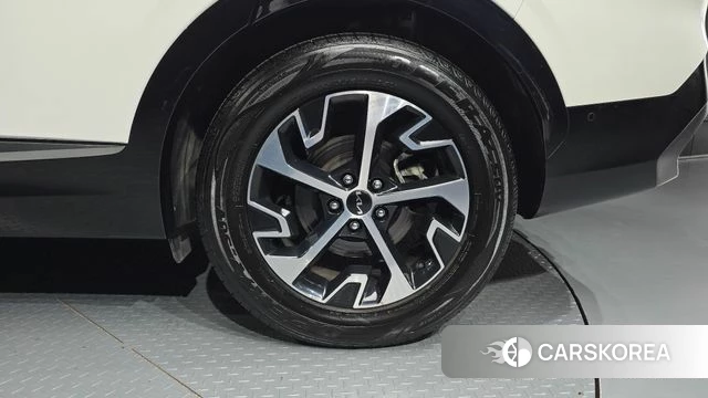 Kia Sportage 5th Generation Hybrid 2021 Белый из Кореи