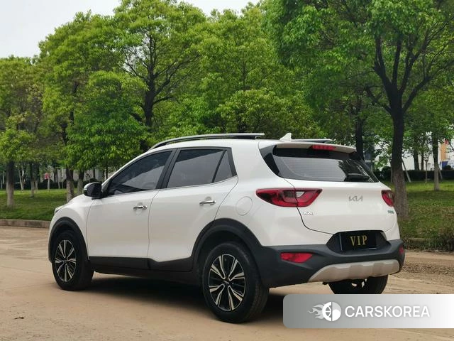 Kia KX1 2021 Белый из Китая