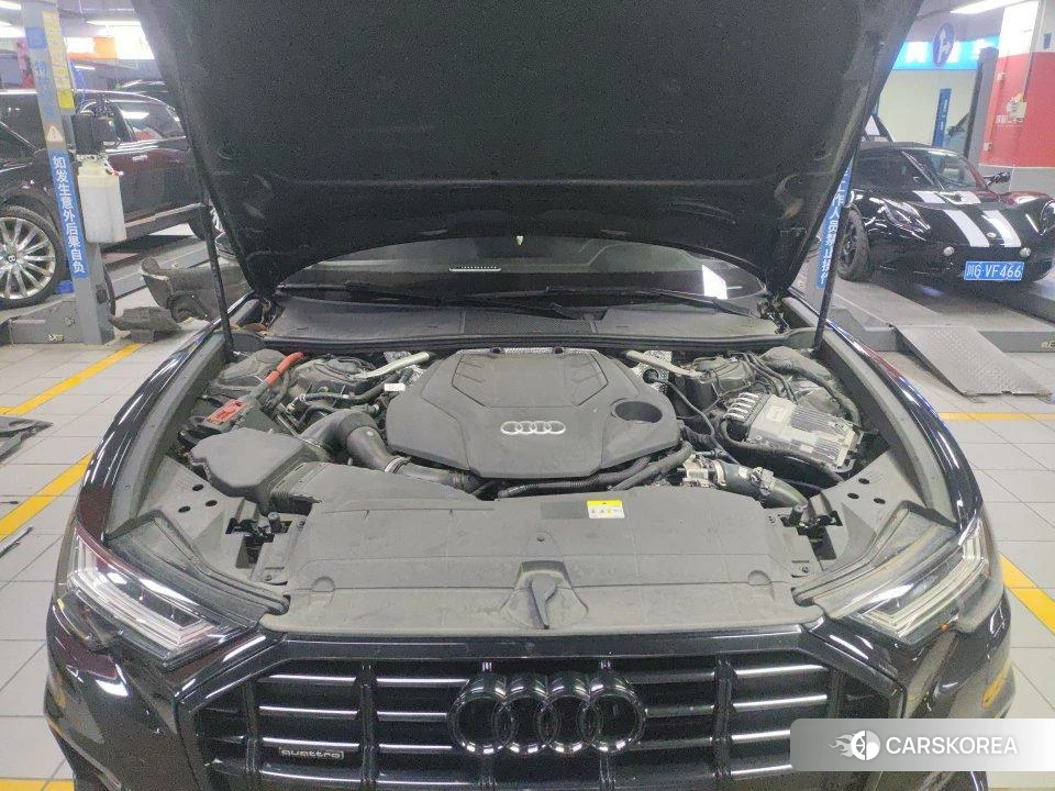 Audi A6 2020 Черный из Китая