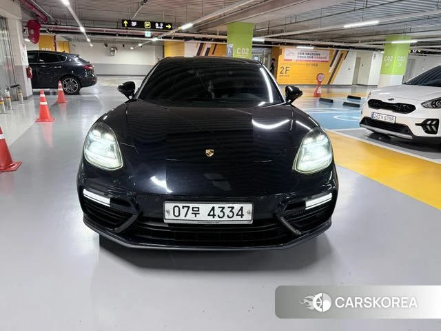 Porsche Panamera (971) 2018 Черный из Кореи