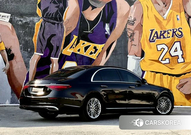 Mercedes-Benz S-Class 2023 Черный из Китая