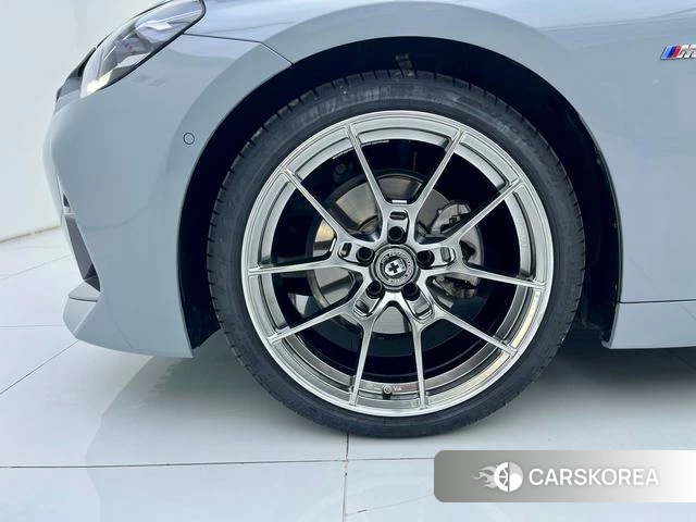 BMW 2 series 2025 Темно-серый из Китая
