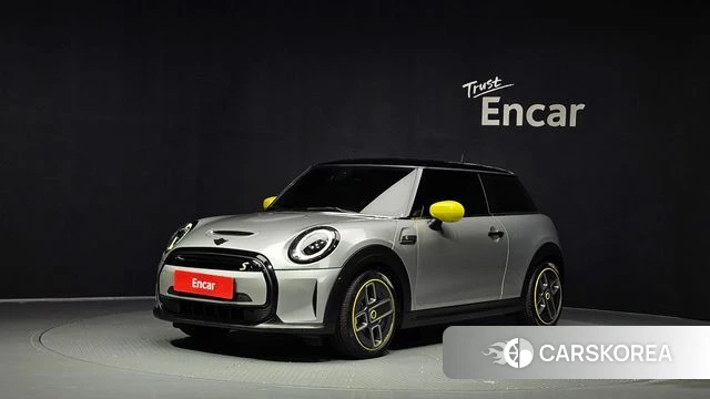 Mini Cooper Electric 2023 Серебряный из Кореи