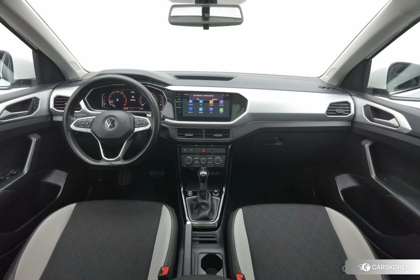 Volkswagen Tacqua 2021 Белый из Китая