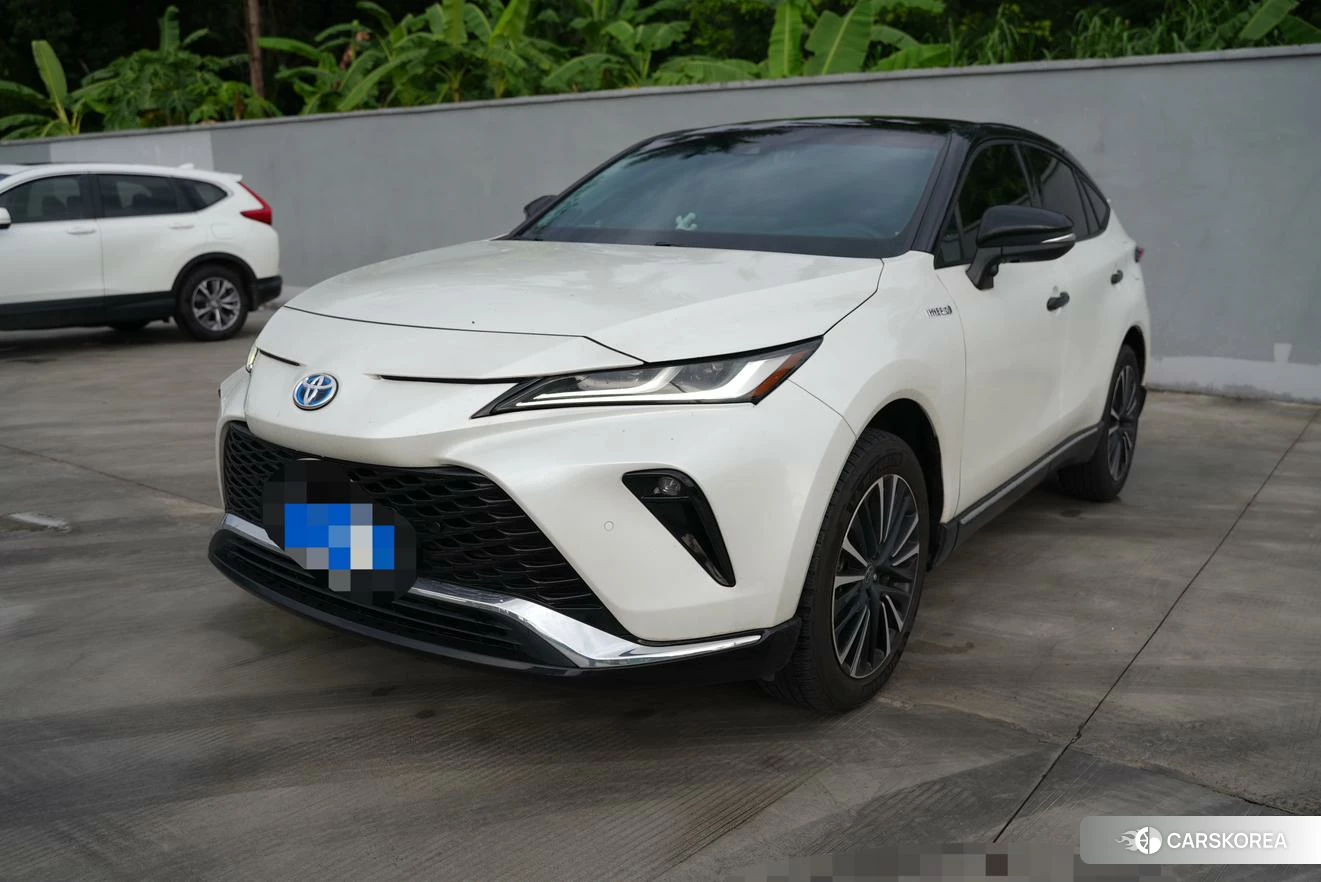 Toyota Venza 2023 Белый из Китая