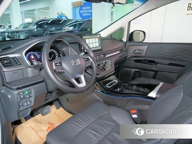 Honda Elysion 2025 Белый из Китая