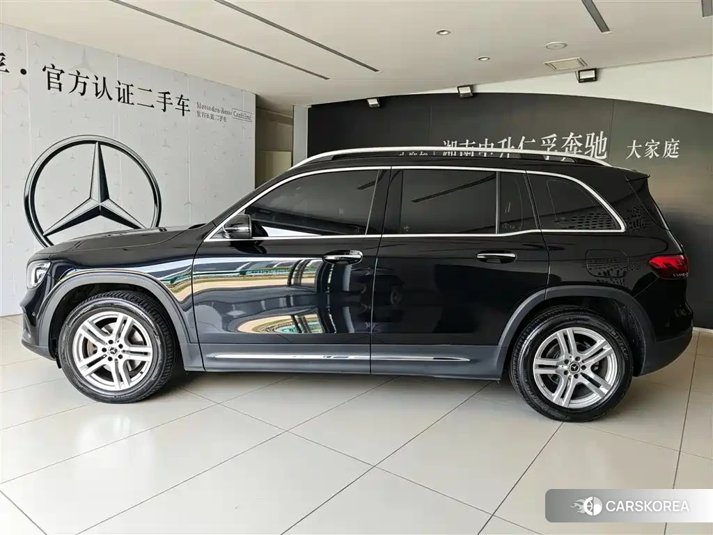 Mercedes-Benz GLB 2023 Черный из Китая