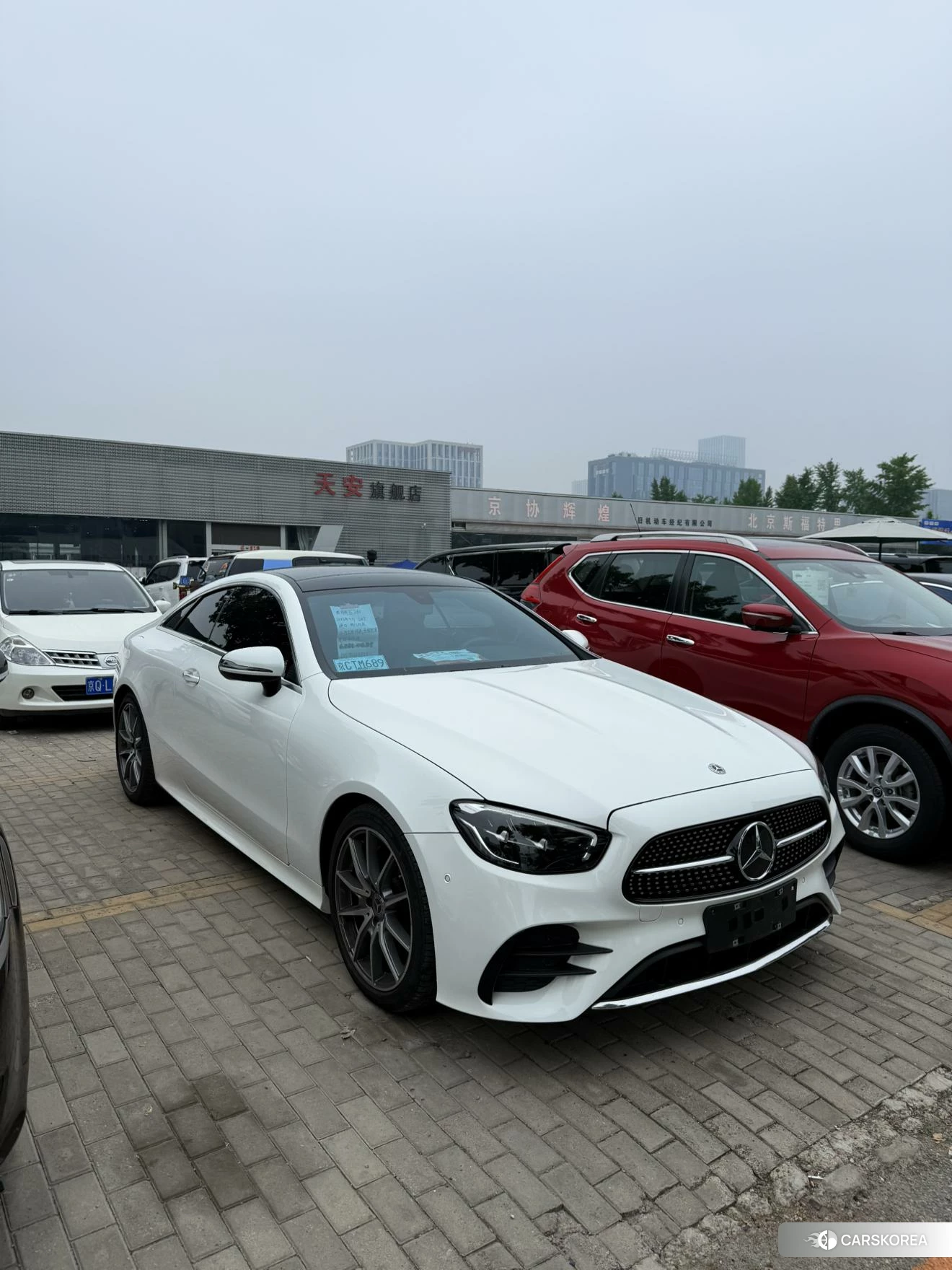 Mercedes-Benz E-Class 2022 Белый из Китая