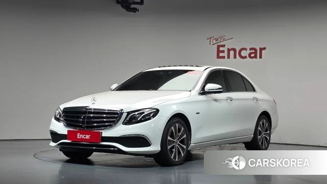 Mercedes-Benz E-Class W213 2020 Белый из Кореи
