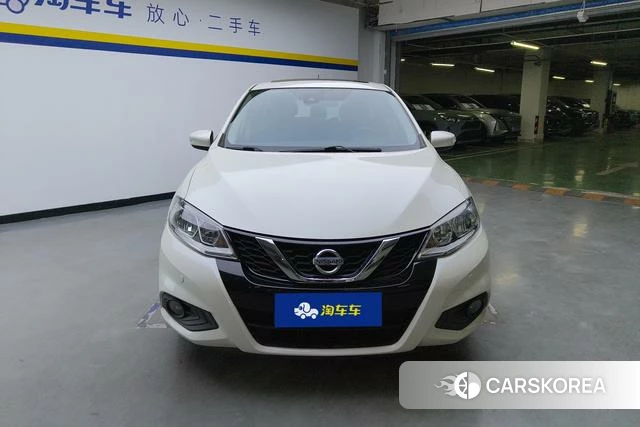 Nissan Tiida 2020 Белый из Китая