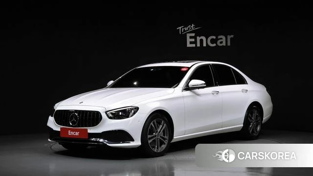 Mercedes-Benz E-Class W213 2022 Белый из Кореи