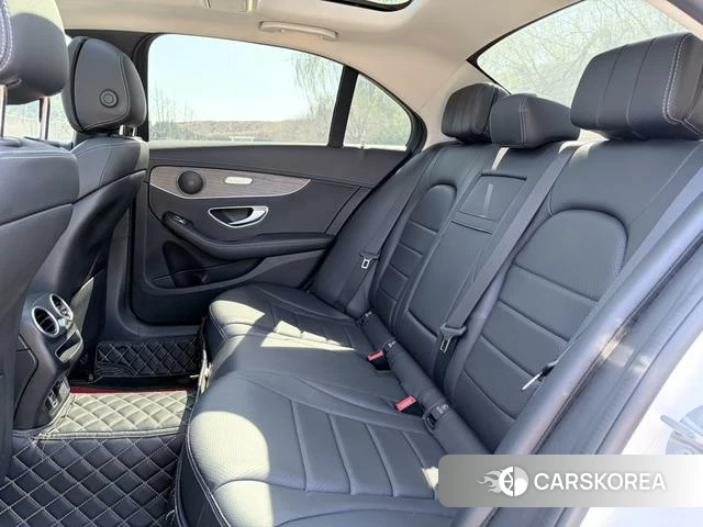 Mercedes-Benz C-class 2021 Белый из Китая