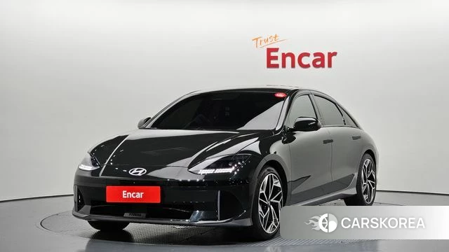 Hyundai Ionic 6 2022 Темно-зеленый из Кореи