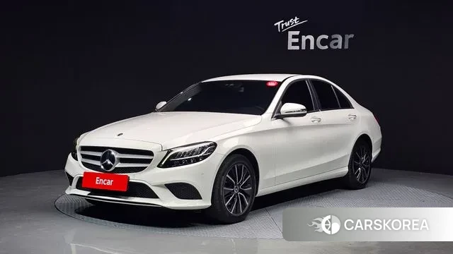 Mercedes-Benz C-Class W205 2019 Белый из Кореи