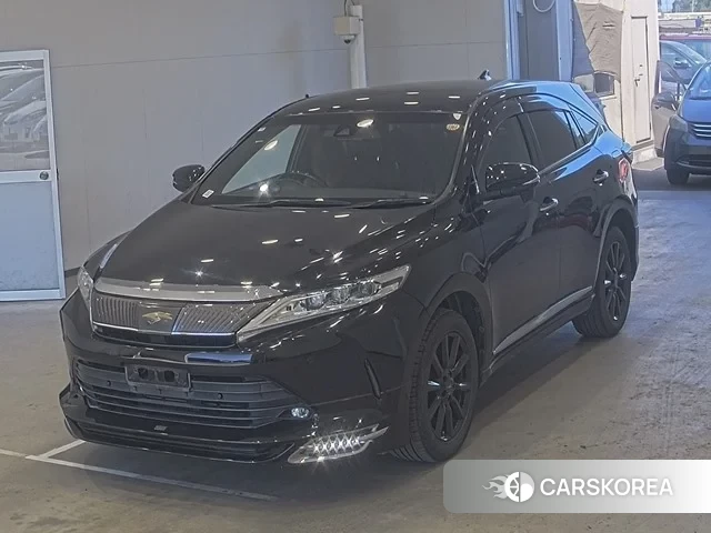 Toyota Harrier 2018 из Японии