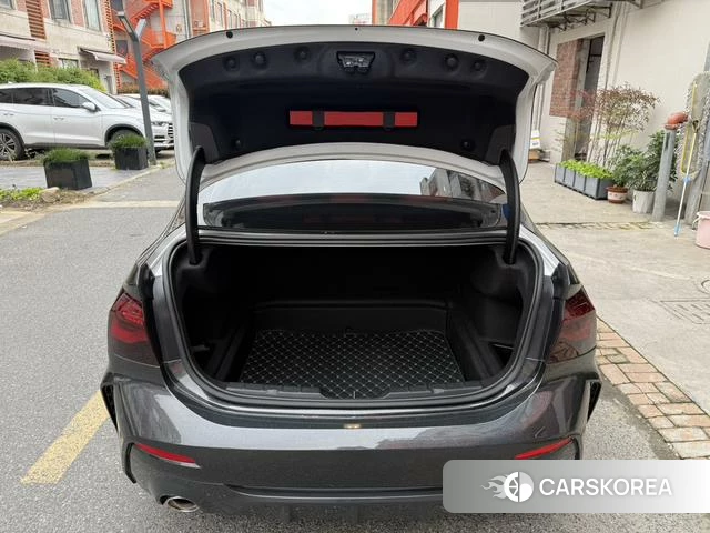 BMW 1 series 2023 Черный из Китая