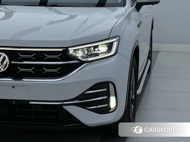 Volkswagen Tayron 2024 Белый из Китая