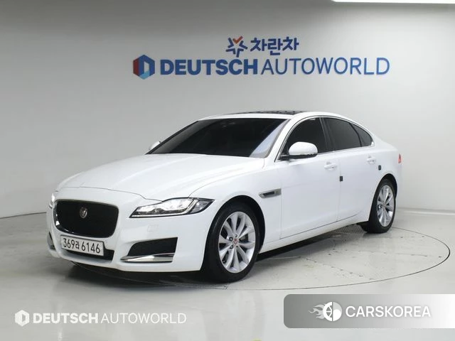 Jaguar XF (X260) 2019 Белый из Кореи