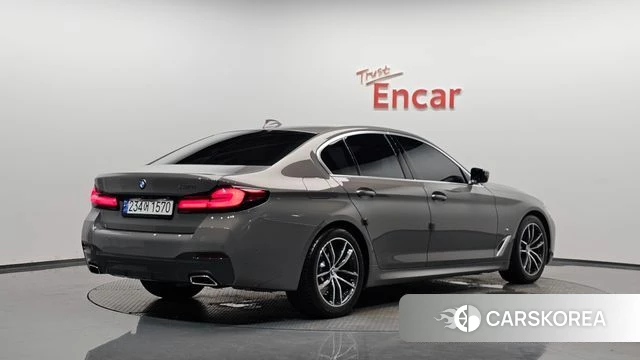 BMW 5 Series (G30) 2022 Серый из Кореи, фото 2
