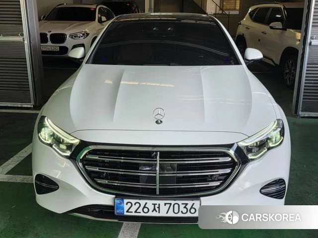 Mercedes-Benz E-Class W214 2025 Белый из Кореи