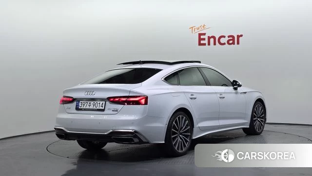 Audi A5 (F5) 2023 Белый из Кореи