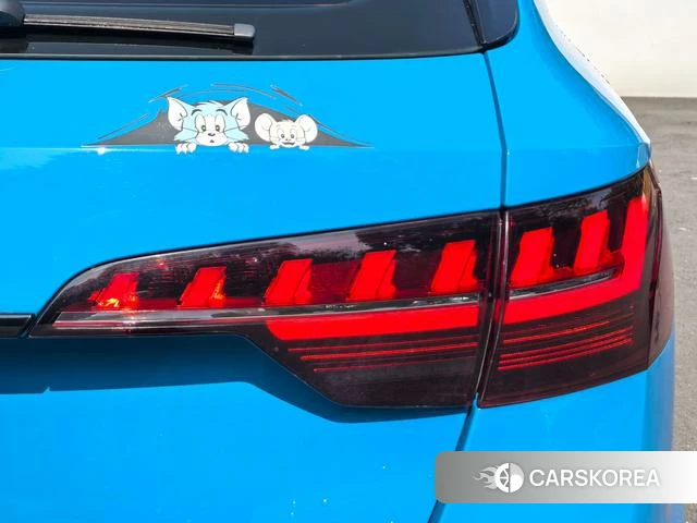 Audi A4L 2021 Синий из Китая