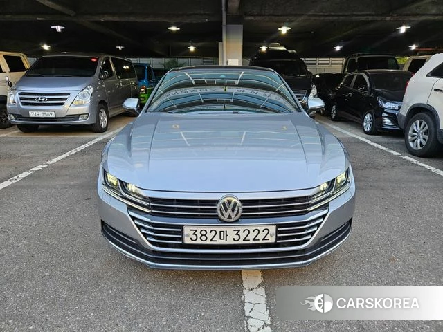 Volkswagen Arteon 2019 Серебряный из Кореи