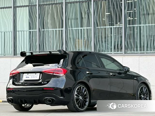 Mercedes-Benz AMG A-Class 2022 Черный из Китая
