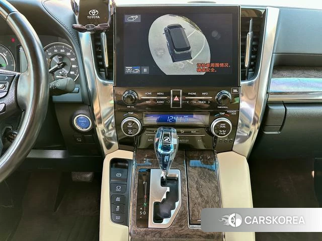 Toyota Vellfire 2021 Черный из Китая