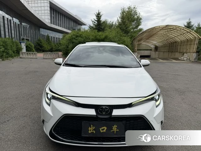 Toyota Levin 2024 Белый из Китая