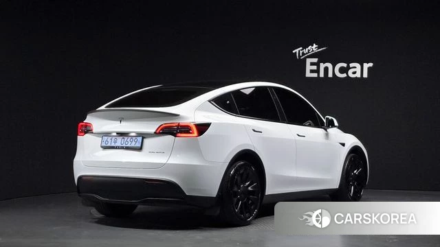 Tesla Model Y 2024 Белый из Кореи