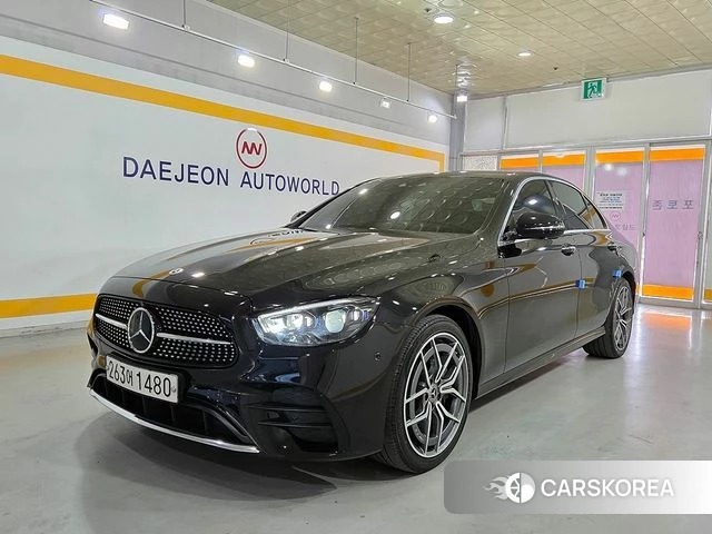 Mercedes-Benz E-Class W213 2023 Черный из Кореи