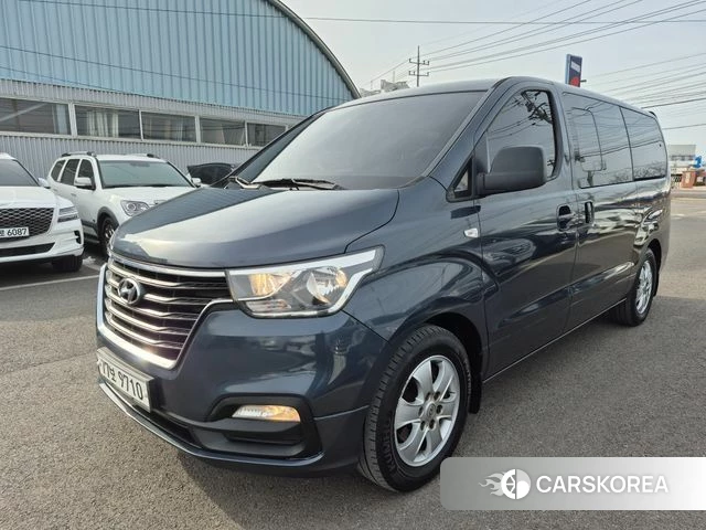 Hyundai The New Grand Starex 2018 Темно-зеленый из Кореи