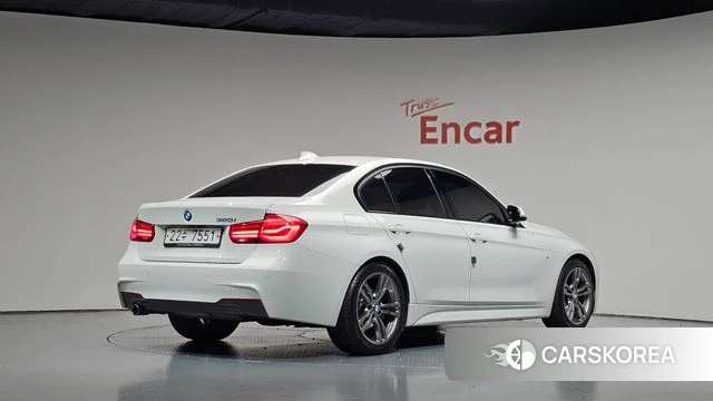 BMW 3 Series (F30) 2018 Белый из Кореи